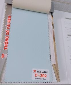 rèm lá dọc kẻ chéo